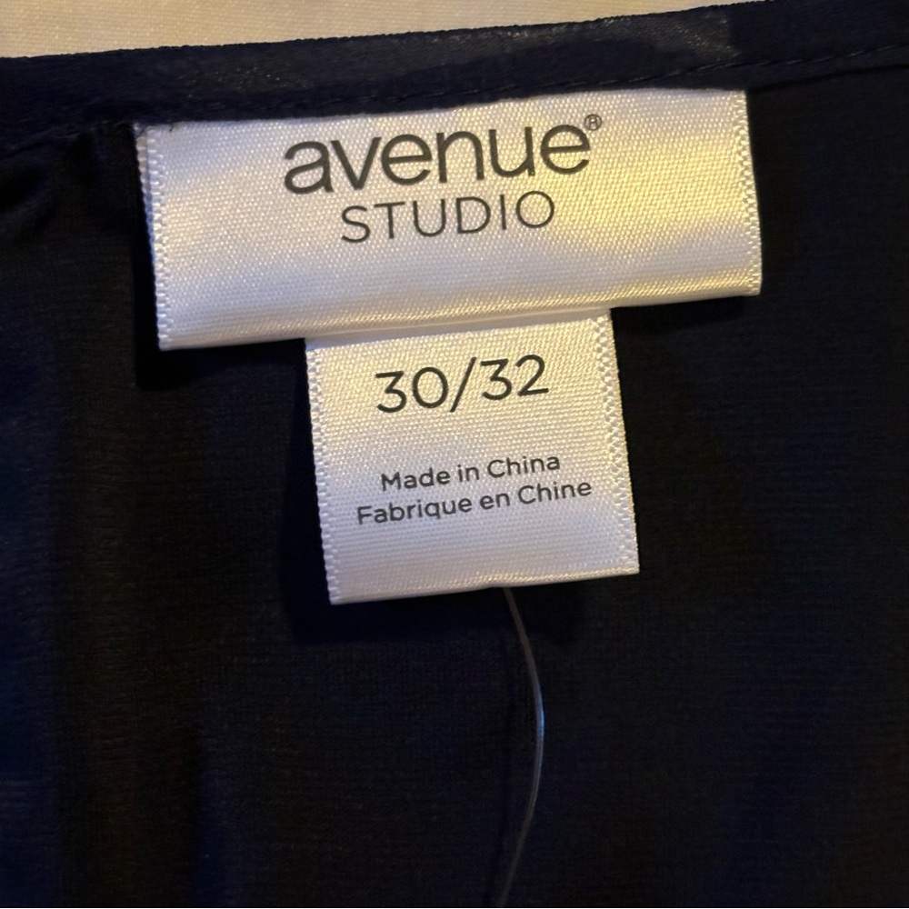 Avenue Studio NWT Sleeveless Bronwyn Floral Print Navy Maxi Dress Size 30/32 - Picture 6 of 9